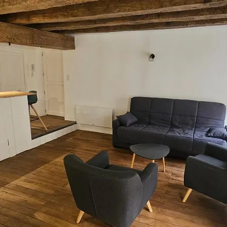 T2 Ultra Centre 50m Carres Διαμέρισμα